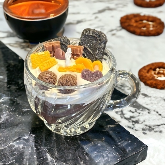 ⚠️SALE Candle // Hot Chocolate / Coffee Soy Wax Decorative Candle SEND OFFERS🥳 - Picture 3 of 6